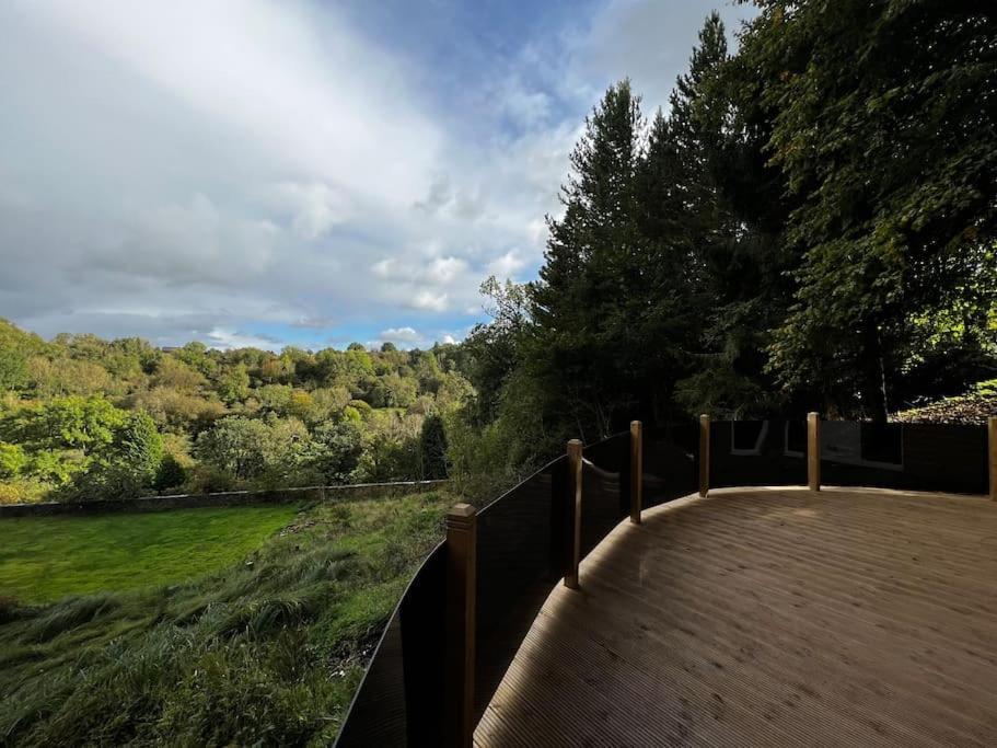Unique Orchard Lodge For Couples With Hot Tub Strathaven Eksteriør bilde