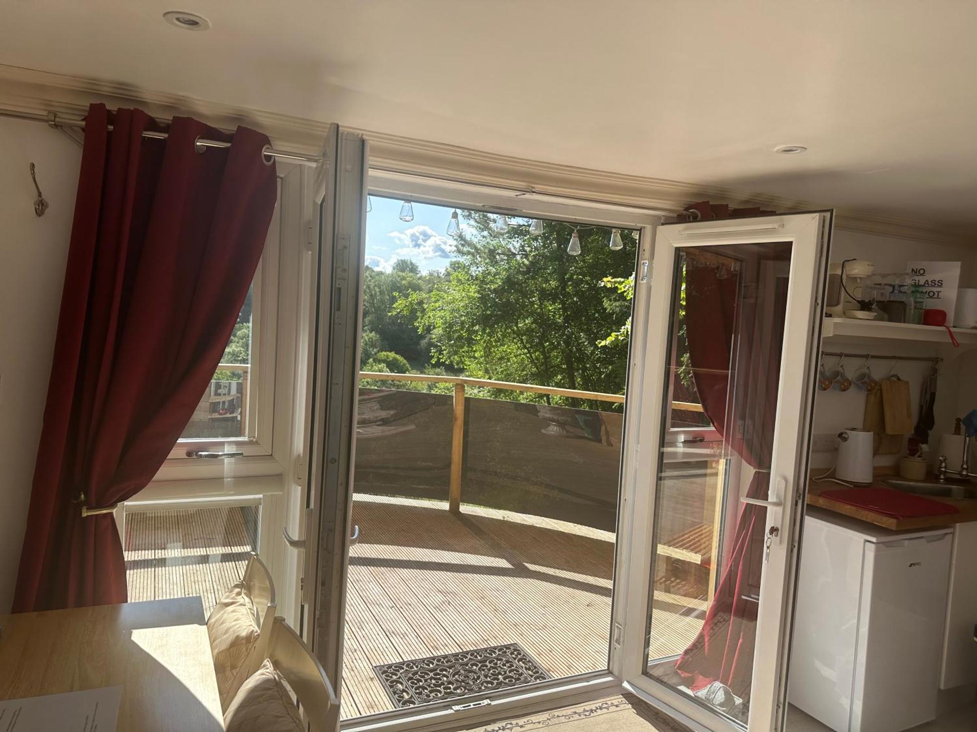 Unique Orchard Lodge For Couples With Hot Tub Strathaven Eksteriør bilde