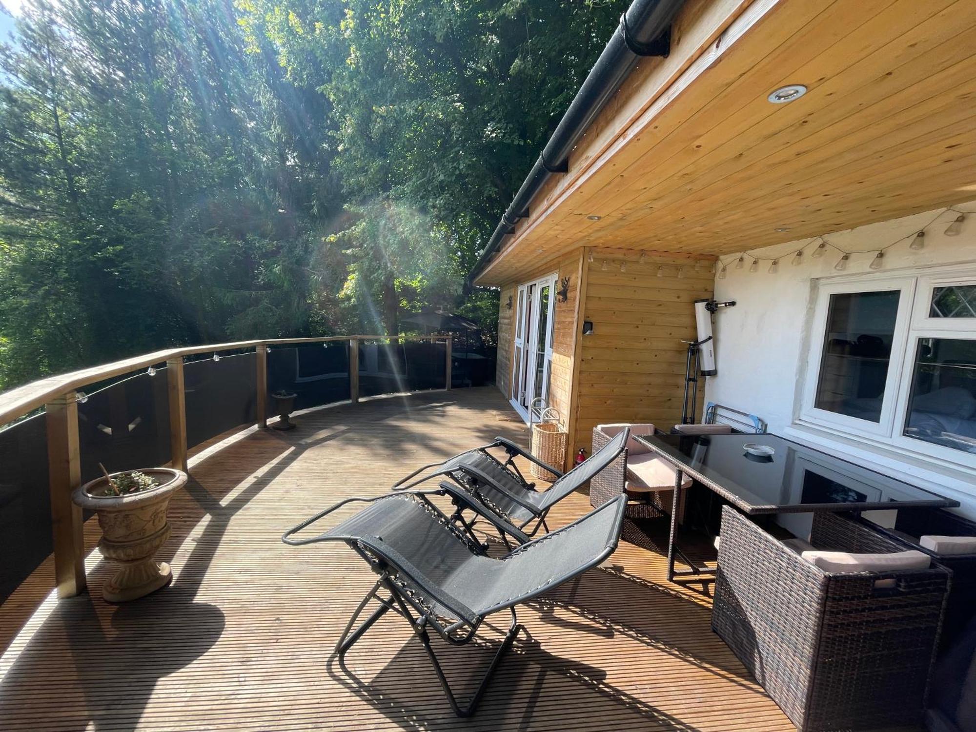 Unique Orchard Lodge For Couples With Hot Tub Strathaven Eksteriør bilde